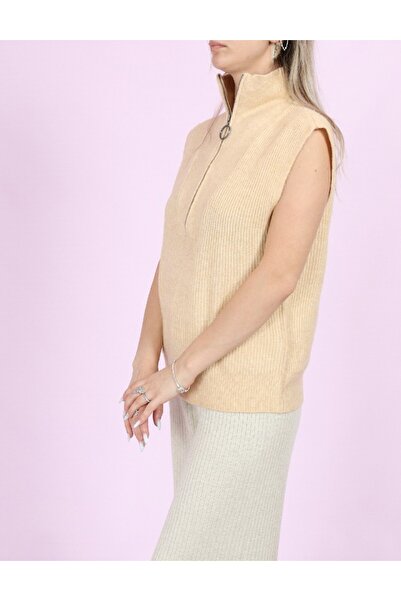 Noisy May Vest, Cream