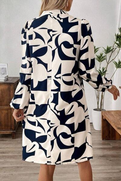 Mossta Rochie modal scurtă cu decolteu în V, cu mâneci lungi, confortabilă, cu croială modele - albă