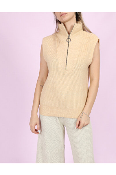 Noisy May Vest, Cream