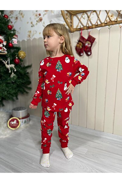 YİGİT BUTİK New Year's Themed Girls' Pajama Set