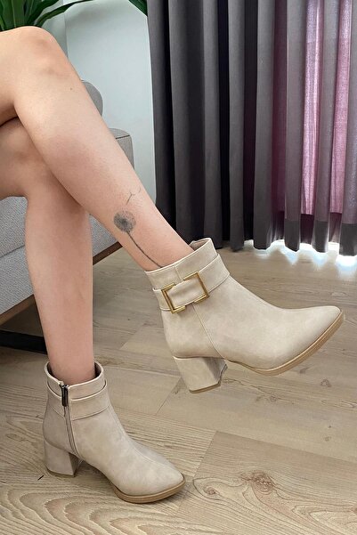 asmi shoes Γυναικείες μπότες York Cream Emerald Square Buckle (6 cm) με τακούνι με μυτερή μύτη