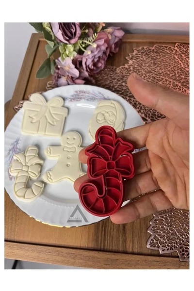 Filkorium3D Christmas Themed Cookie Mold, Set of 5 Cookie Molds - Plastic - 6 cm