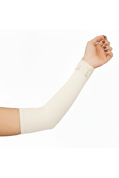 Silvy How many Lycra lace abayas does Selfie 5?