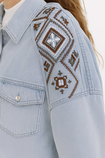 ESB Design Women's Blue Pocketed Ethnic Seasonal Buttoned Long Denim Embroidered Jeans Jacket A36-085