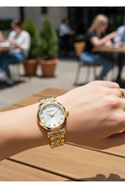 Tom Jones Women's Wristwatch Sz-10100-3
