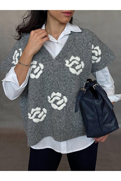 Lavanta Tekstil Rose Embroidered Shirt Sweater Set