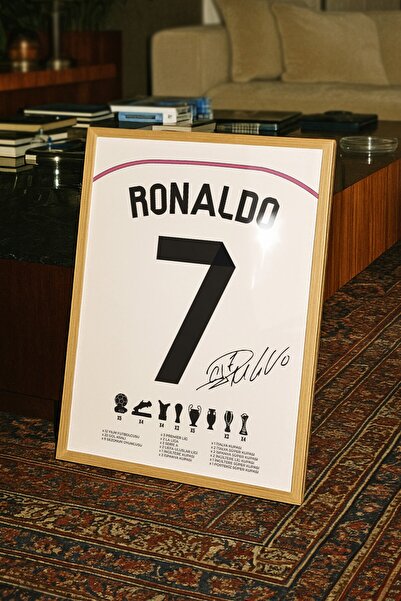 Base Concept Ronaldo 7 İmzalı Poster Tablo (Çerçeveli)
