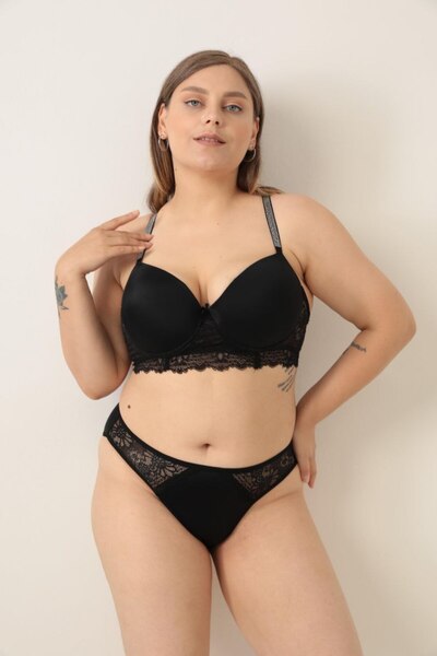 Love Angels Plus Size Lace Detailed Oversized Underwear Set