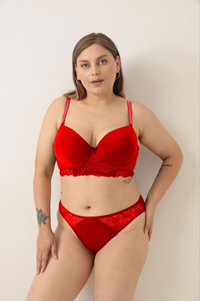 Love Angels Plus Size Lace Detailed Oversized Underwear Set