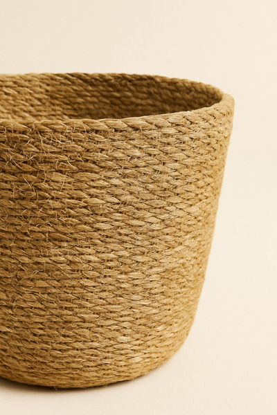 Mirilliahome Set of 3 Wicker Baskets |   Natural Jute Textured Multi-Purpose Decorative Basket