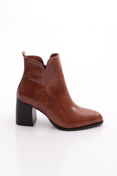DGN 910 Women's Heeled Boots