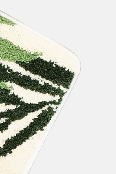 NANETTE LEPORE Ultra-Soft Textured Bathroom Mat, Multicolor