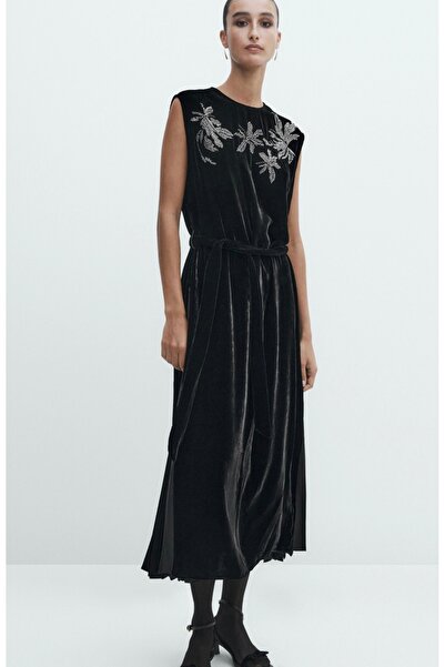 Massimo Dutti rochie neagră de catifea