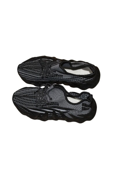 WDA Men’s Chunky Sole Knit Sneakers – Black & White