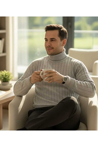 Daniel Lucci Men's Plus-Size Loose-Fit Turtleneck High-Neck Sweater