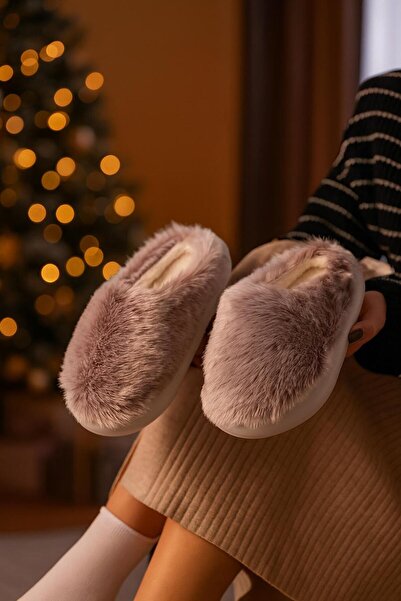 Genel Markalar modasitilin Kadın Kışlık Sıcak Tüy Detaylı Konforlu Kapalı Eva...