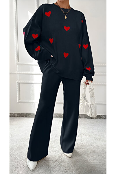 meday Clothing طقم نسائي مكون من سترة وبنطلون تريكو بتفاصيل مطرزة على شكل قلب بلون أبيض فاتح