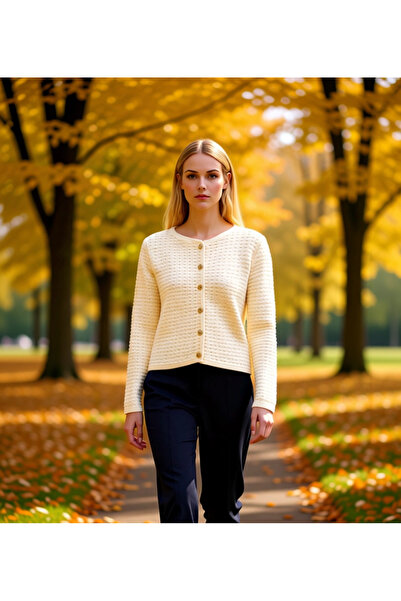 BENERLY سترة نسائية محبوكة ذات ملمس مميز برقبة دائرية وأكمام طويلة مع تفاصيل ...