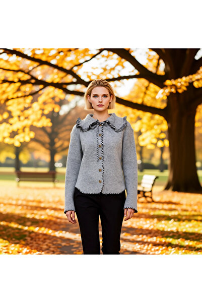 BENERLY سترة نسائية مريحة وواسعة المظهر تشبه التريكو مع تفاصيل غارني وملمس نا...