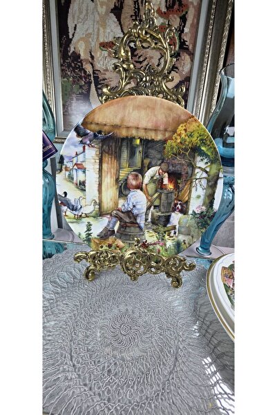 Bavaria Royal Doulton Hikaye Temalı Duvar Tabagı Model 2 22 cm Boyut