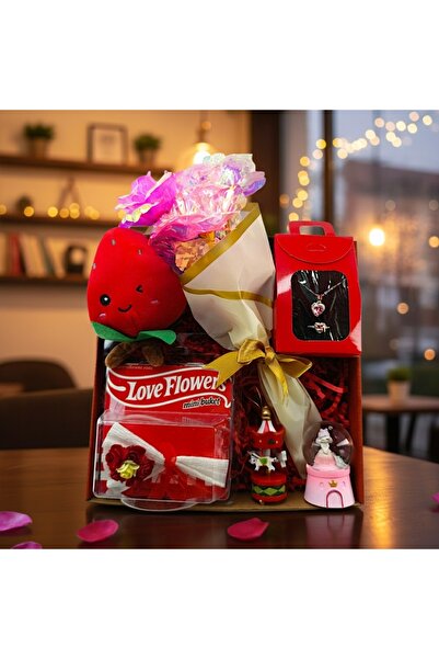 İNCİ sepette Özel Hediye Seti Kalp Kutulu Sonsuzluk Gülü