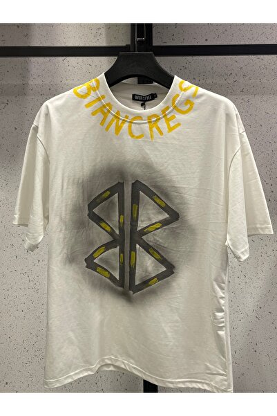 VAIA Men's oversized t-shirt with a modern geometric logo print and a distinctive youthful design.