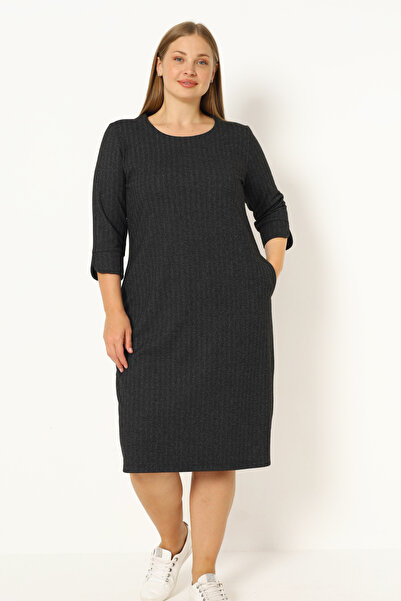İntensive Women's Plus Size Anthracite Jacquard Pocketed Three Quarter Sleeve Wrap Dress
