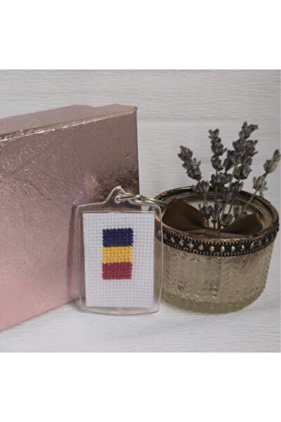 Amma Design Keychain with the flag of Romania hand-sewn on gauze, 5x3.5 cm