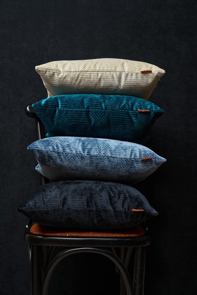 THE KUN Woven Velvet Geometric Pattern Throw Pillow Cover-Black