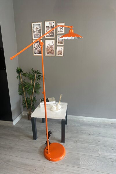 Bamyum Risso Turuncu Lambader F Kol Hareketli Başlık Modern Dekoratif Metal Zemin Lambası