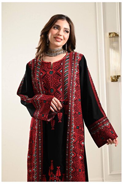 AFandina Luxurious embroidered jalabiya with a traditional style