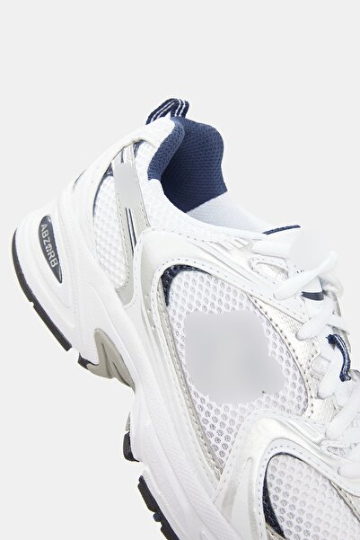 baume clothes New B 530, Imported Quality, Popular Sneakers That Everyone Is Looking For, Size 1, Narrow Fit.