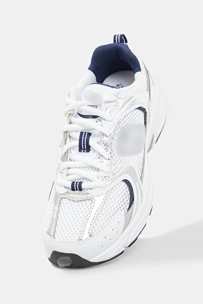 baume clothes New B 530, Imported Quality, Popular Sneakers That Everyone Is Looking For, Size 1, Narrow Fit.