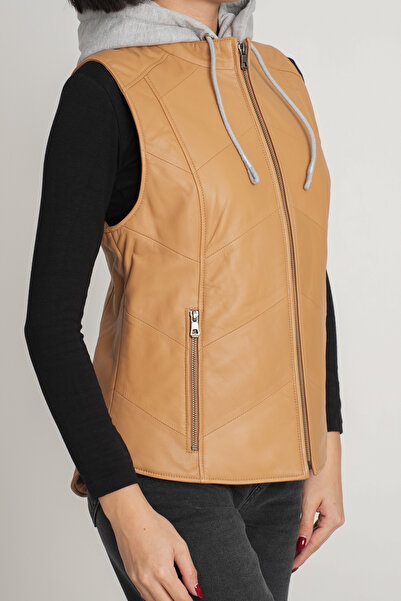 Tasarım Carmen Kadın Karamel Hakiki Deri Kapüşonlu Yelek