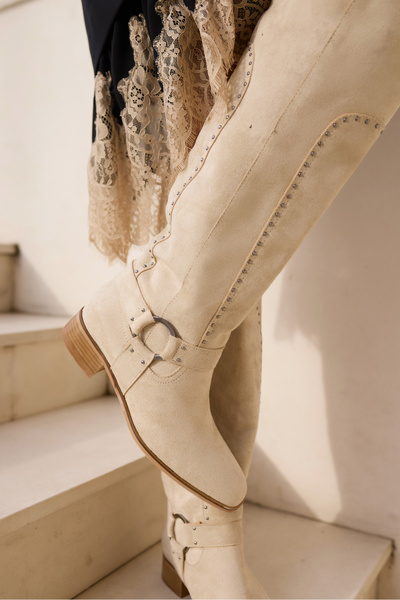 ANGELİNA JONES Sorella Women's Beige Suede Pin Detail Rider Boots