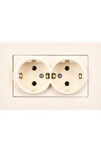 Mutlusan Double Earthed Socket Ri̇ta Cream