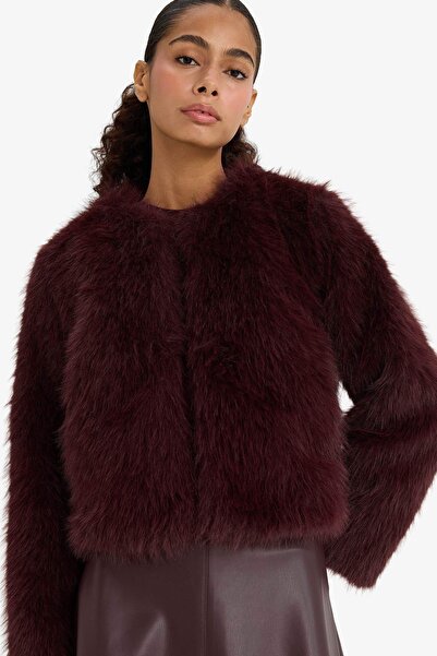 DeFacto Regular Fit Kısa Suni Kürk F2147AX25WN