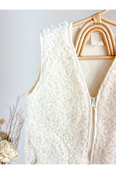 Pinkitokids Hogget Soft Textured Vest-Ecru