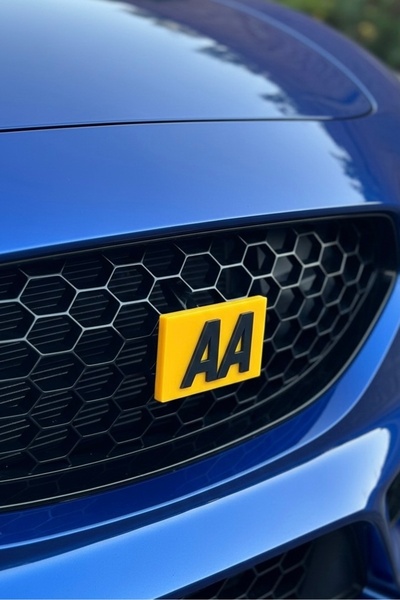 Yalıgraf Reklam Tabela Aa Panjur Arması Plexiglass Yellow Background Black Letter with Screws