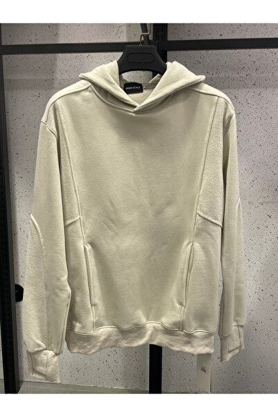 VAIA A stylish men's pullover with distinctive side details and a soft, warm material for a complete look.