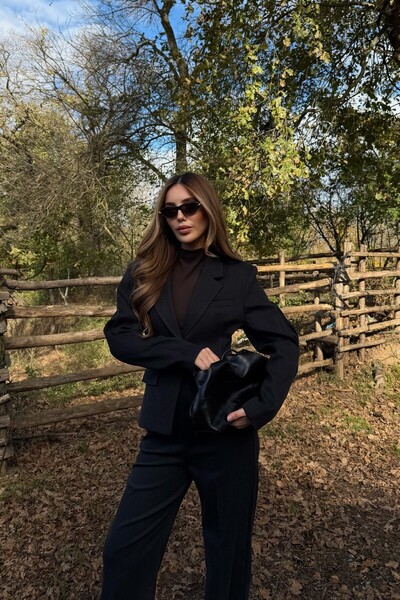 Laluvia Black Single Button Jacket Pants Set - 9480