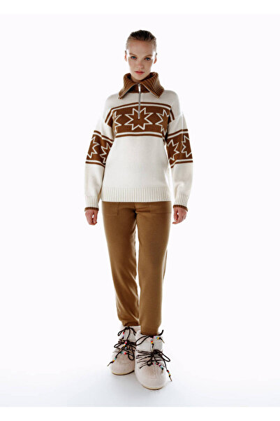 Knitss Ecru Camel Contrast Star Patterned Knitwear