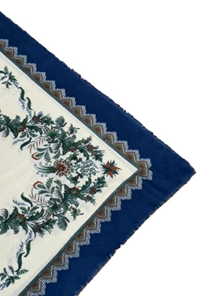 Nish&Chic Patterned Wool Square Shawl