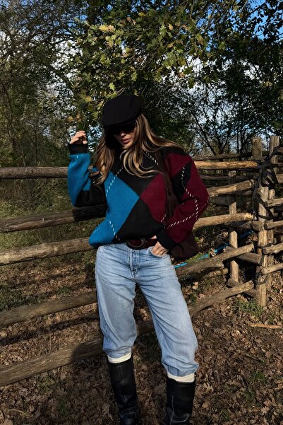 Laluvia Blue - Burgundy Baklava Sweater - 7183