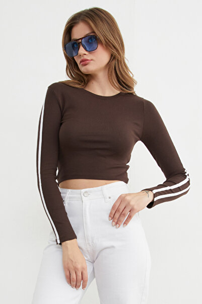 Fulla Moda Μπλούζα με λαιμόκοψη και κοντό μανίκι διακοσμητικό ρέλι Crop Body