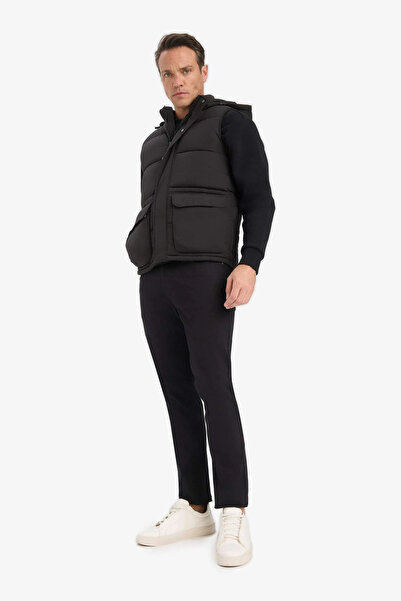 DeFacto W5509Azbk27 Black Water Repellent Regular Fit K Hooded Puffer Vest with Zippered Inner Pocket