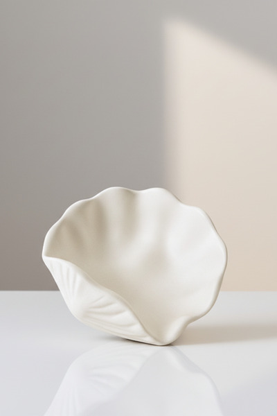 IONIC HOUSE Marisca Sea Shell Tray / Seashell Decorative Plate