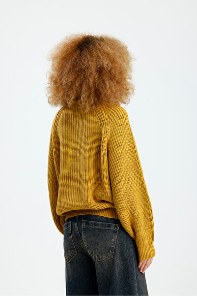 Figo Round Neck Raglan Sleeve Ribbed Knitwear Sweater