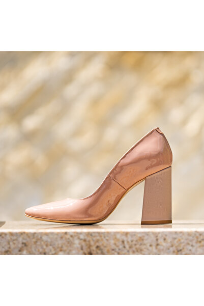 CONDUR by alexandru Women's Shoes With Thick Heels Victoria Nude Lacquer - 36