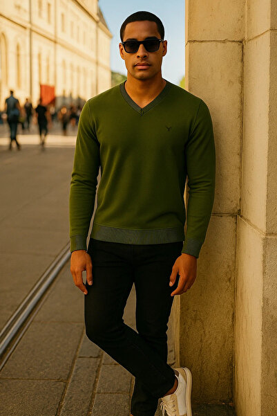 Maccali Men's Premium Comfort Casual Long Sleeve V-Neck Khaki Sweater